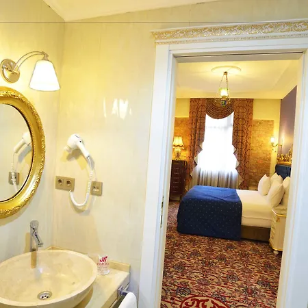By Murat Crown Taksim Hotel 3*