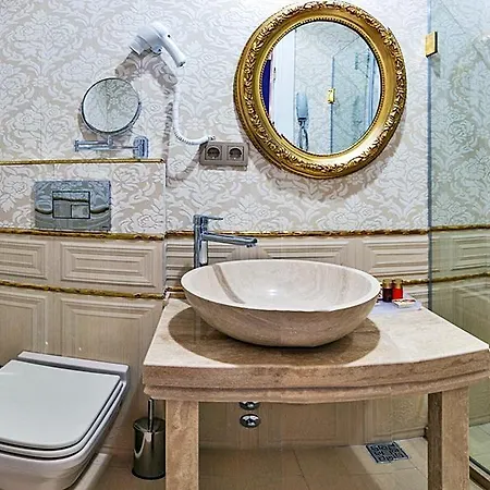 By Murat Crown Taksim Hotel Istanboel