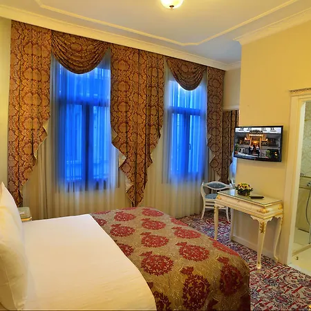 By Murat Crown Taksim Hotel 3*