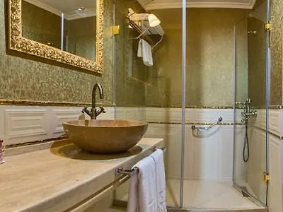 By Murat Crown Taksim Otel İstanbul