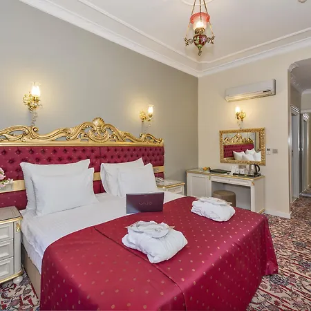 By Murat Crown Taksim Otel 3*