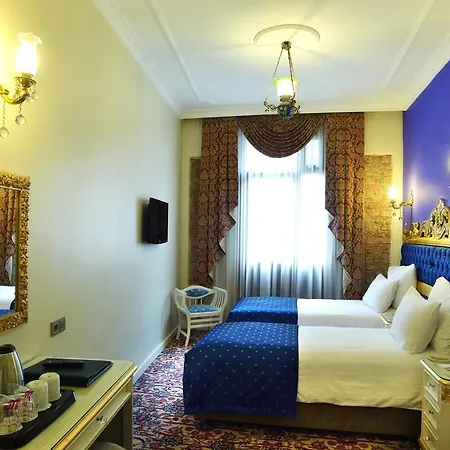 By Murat Crown Taksim Otel 3*