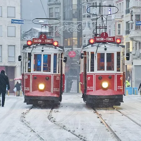 By Murat Crown Taksim 酒店 3*