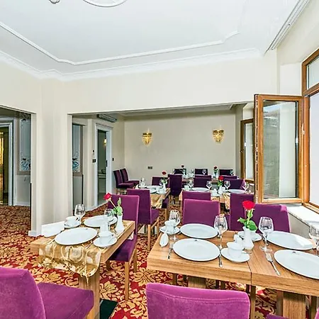 酒店 By Murat Crown Taksim 3*