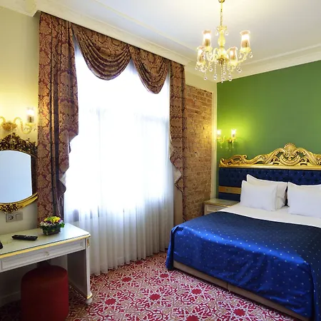 By Murat Crown Taksim Hotell 3*